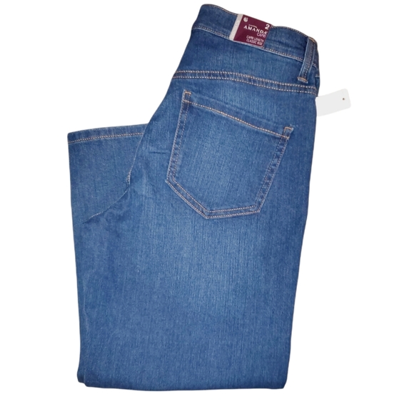 Gloria Vanderbilt NWT Capri Length Classic Rise Amanda Capri Medium Wash 653 724 - Picture 2 of 5